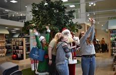 De Kerstman met Driespoort-kerstelfje – deel 2