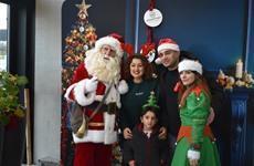 De Kerstman met Driespoort-kerstelfje – deel 2