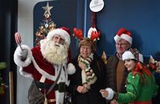 De Kerstman met Driespoort-kerstelfje – deel 2