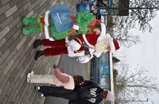 De Kerstman met Driespoort-kerstelfje – deel 2