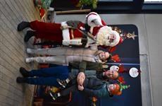 De Kerstman met Driespoort-kerstelfje – deel 4