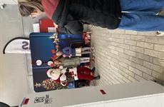 De kerstman met Driespoort-kerstelfje - deel 5