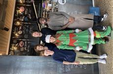 De kerstman met Driespoort-kerstelfje - deel 5