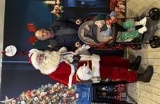 De kerstman met Driespoort-kerstelfje - deel 5