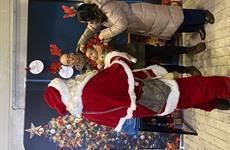 De kerstman met Driespoort-kerstelfje - deel 5