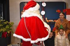 De kerstman met Driespoort-kerstelfje - deel 6