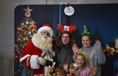 De kerstman met Driespoort-kerstelfje - deel 6