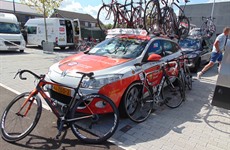 Ronde van Oost-Vlaanderen voor beloften, 4de rit vertrek in Driespoort Shopping Deinze op 20 augustus 2016’ 
