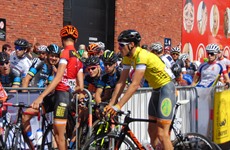 Ronde van Oost-Vlaanderen voor beloften, 4de rit vertrek in Driespoort Shopping Deinze op 20 augustus 2016’ 