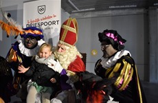 Sint op Driespoort Shopping 2017