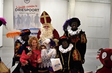 Sint op Driespoort Shopping 2017