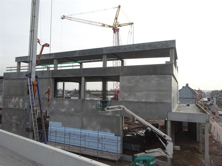 Gebouw B zicht op zijgevel