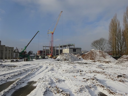 Zicht op achterkant gebouw B