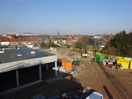 Zicht op de achterkant van de site